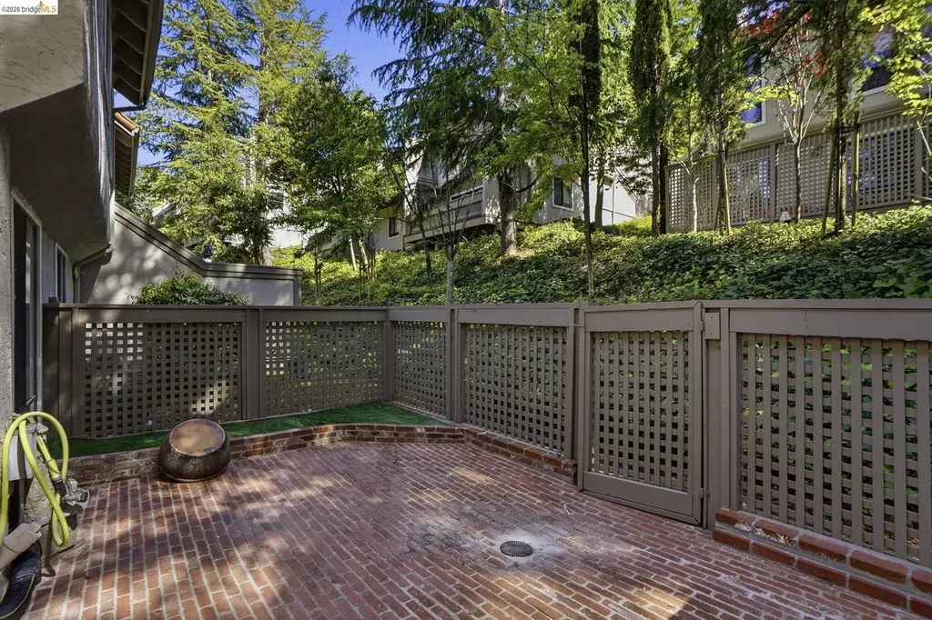 239 Paseo Bernal Moraga CA 94556