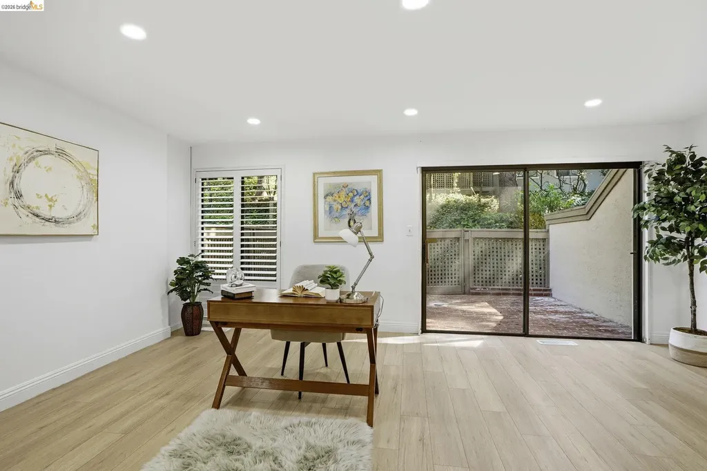 239 Paseo Bernal Moraga CA 94556
