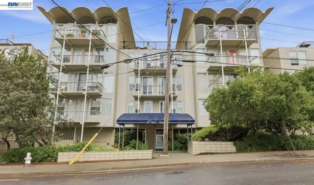 811 York Street Oakland CA 94610