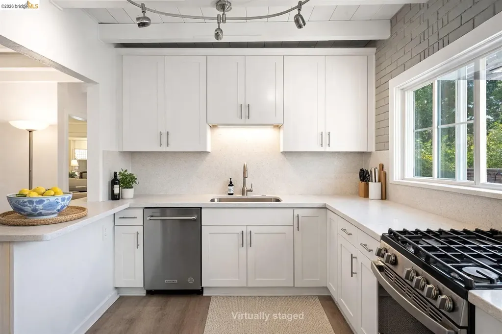 319 San Pedro Road San Rafael CA 94903