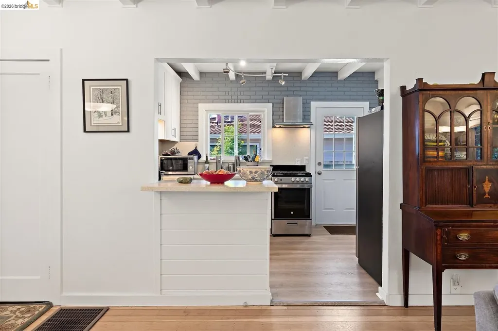 319 San Pedro Road San Rafael CA 94903