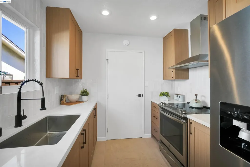 5107 Royal Palm Drive Fremont CA 94538