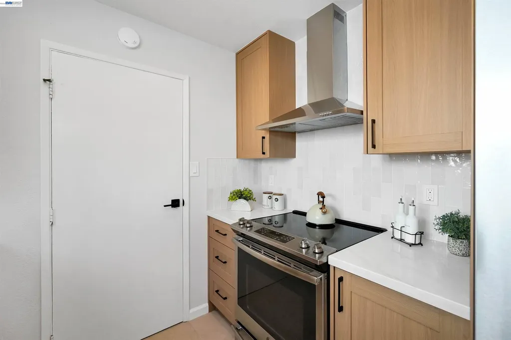 5107 Royal Palm Drive Fremont CA 94538