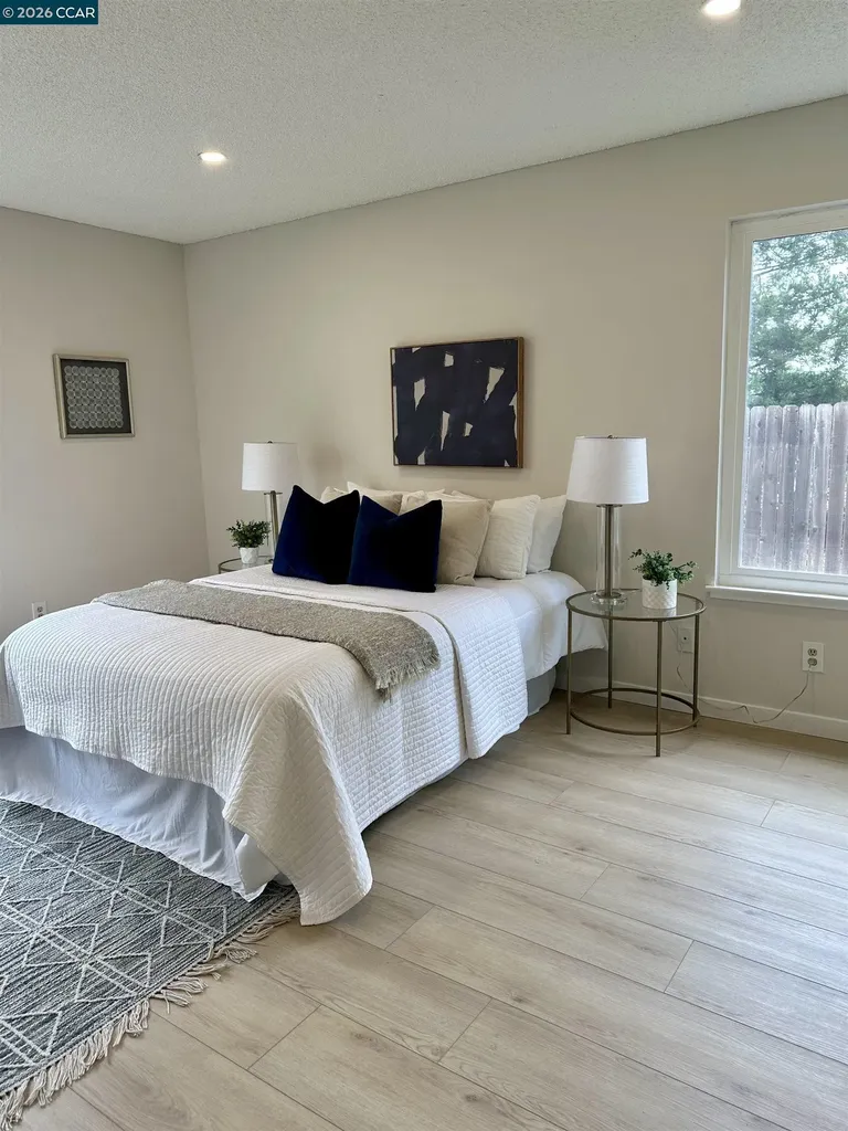 1086 Canterbury Hercules CA 94547