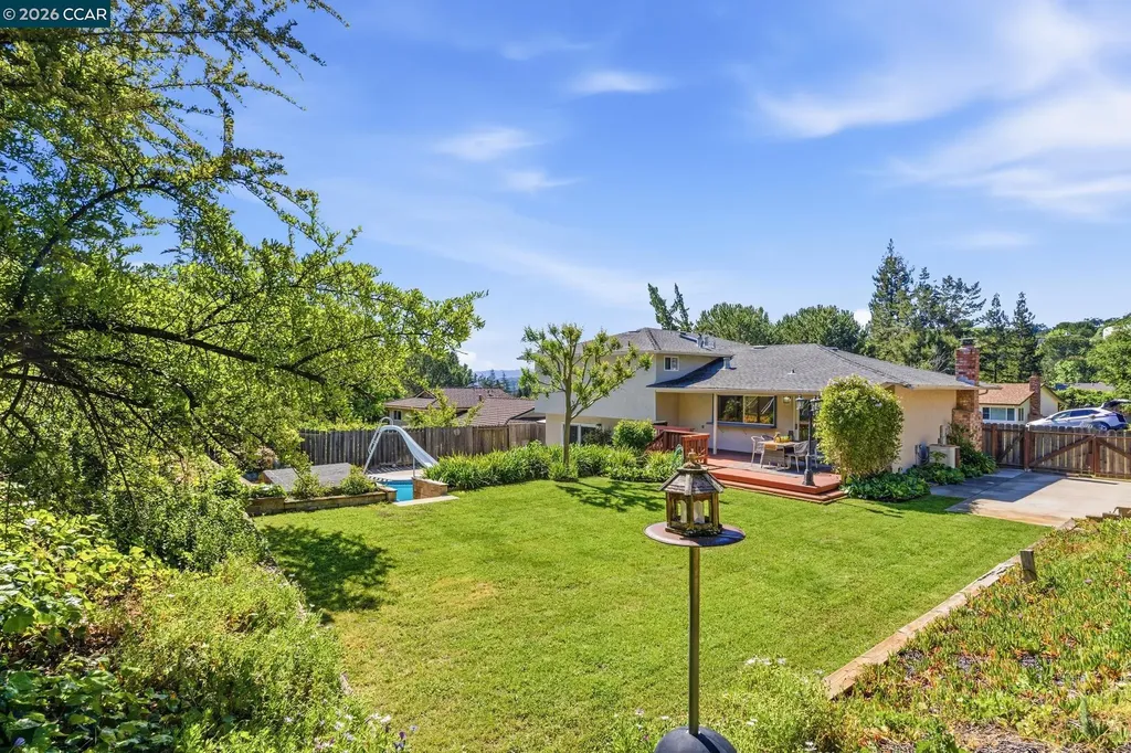 26 Greendell Place Pleasant Hill CA 94523
