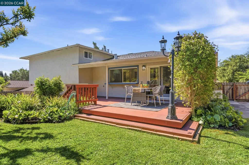 26 Greendell Place Pleasant Hill CA 94523