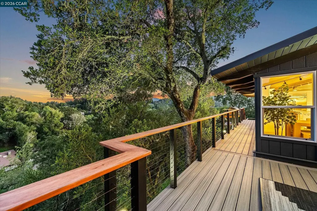 130 La Espiral Orinda CA 94563