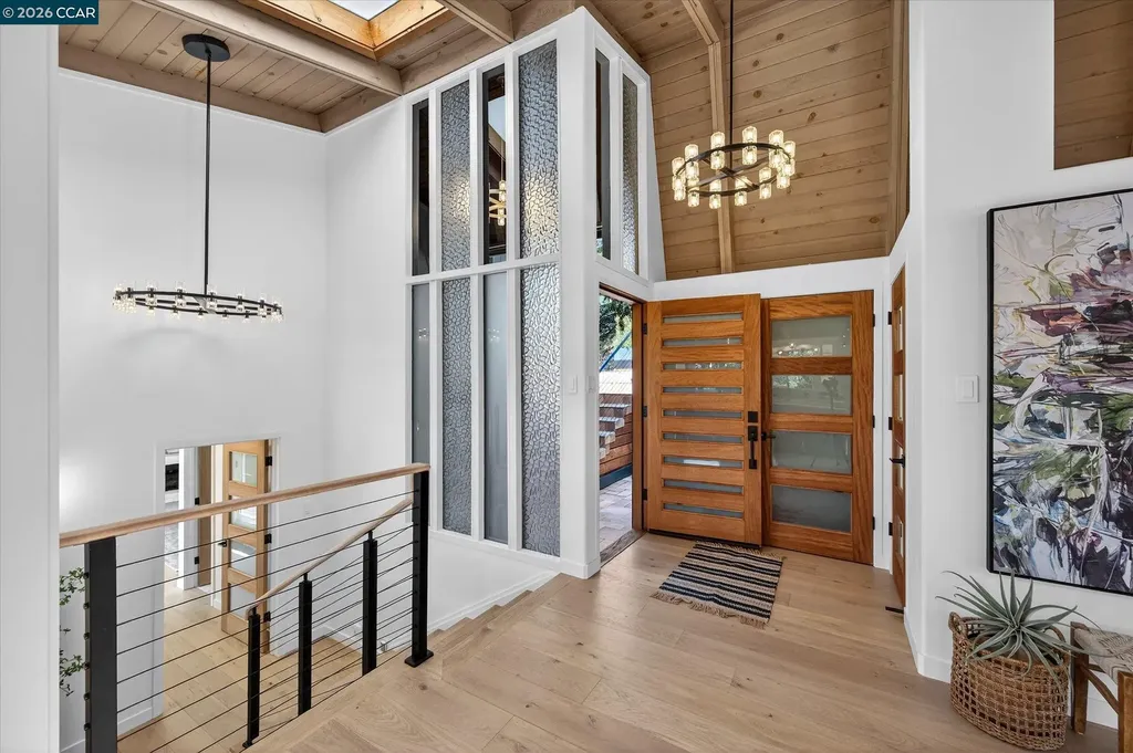 130 La Espiral Orinda CA 94563