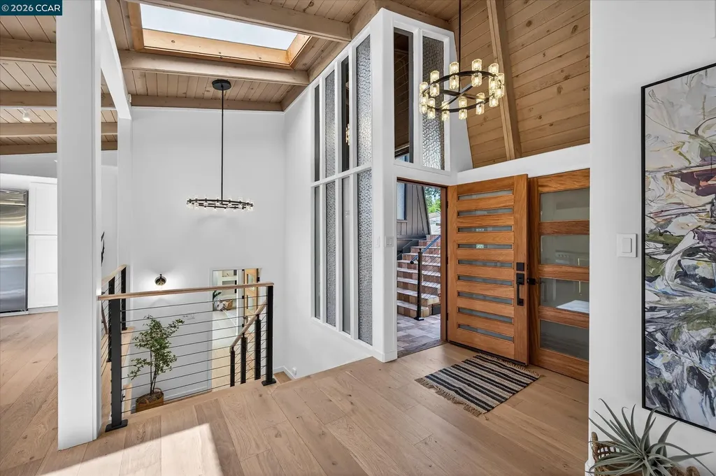 130 La Espiral Orinda CA 94563