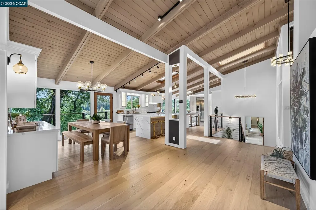 130 La Espiral Orinda CA 94563
