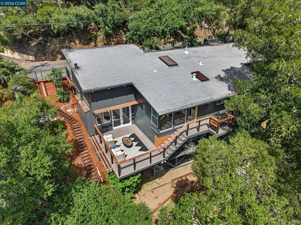 130 La Espiral Orinda CA 94563
