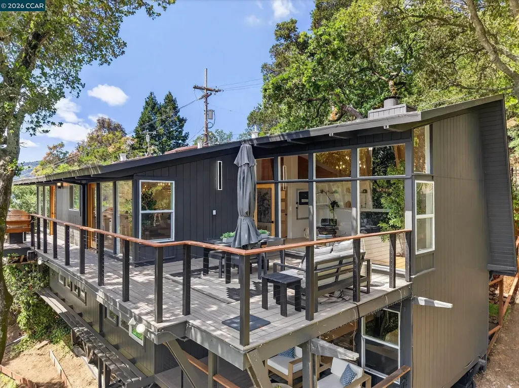 130 La Espiral Orinda CA 94563