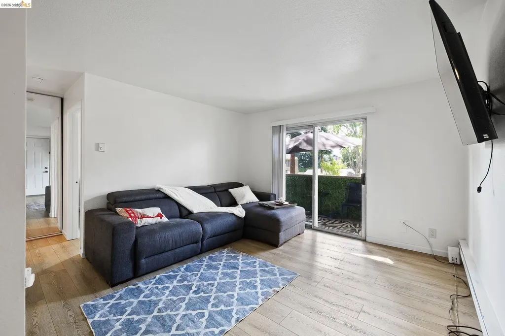 3291 Foxtail Fremont CA 94536