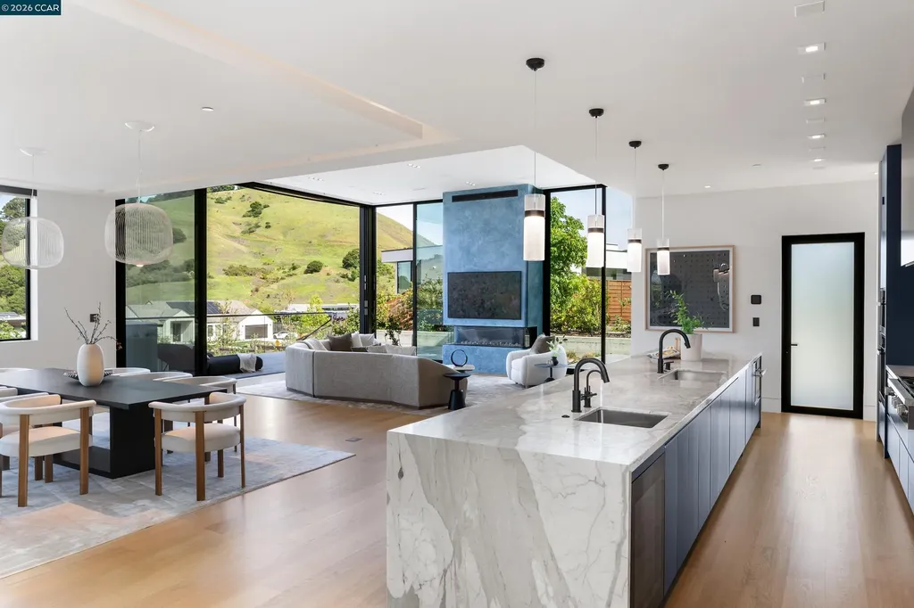 83 Dairy Creek Lane Orinda CA 94563