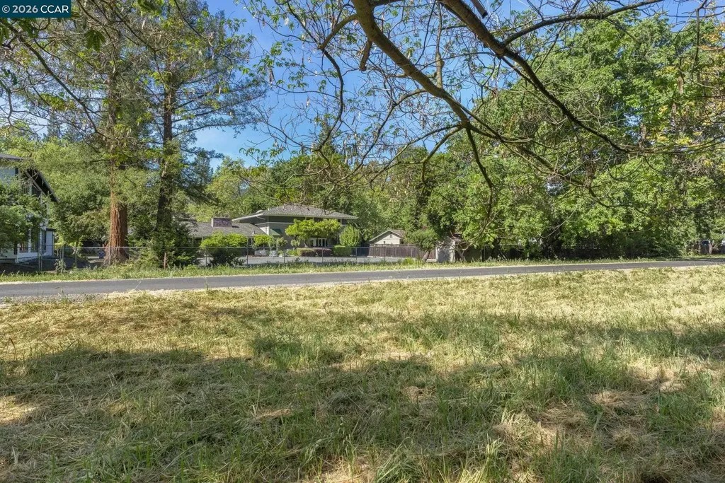 90 Laurel Drive Danville CA 94526