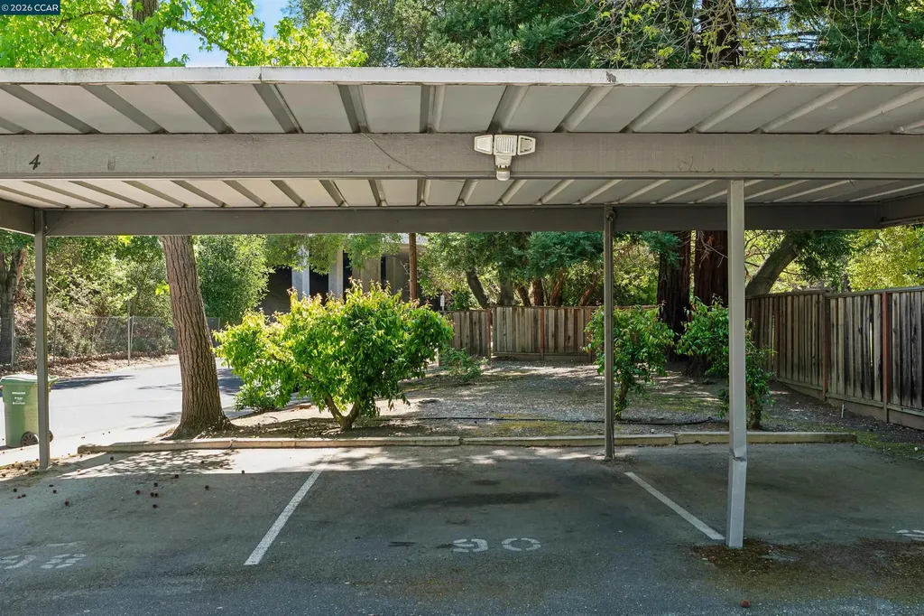 90 Laurel Drive Danville CA 94526