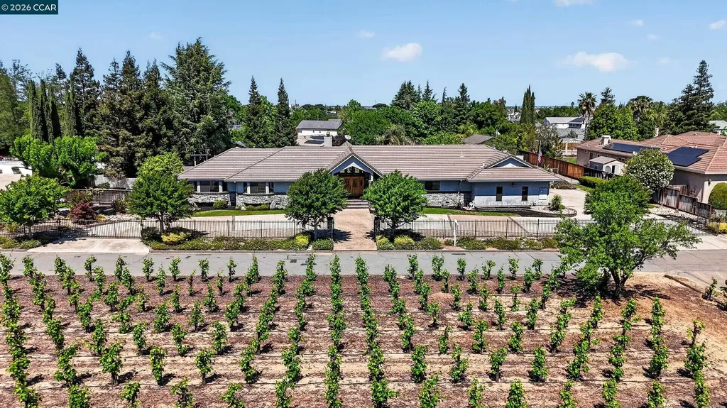 139 Loren Lane Oakley CA 94561