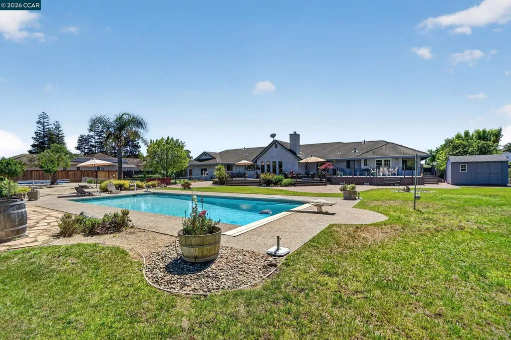 139 Loren Lane Oakley CA 94561