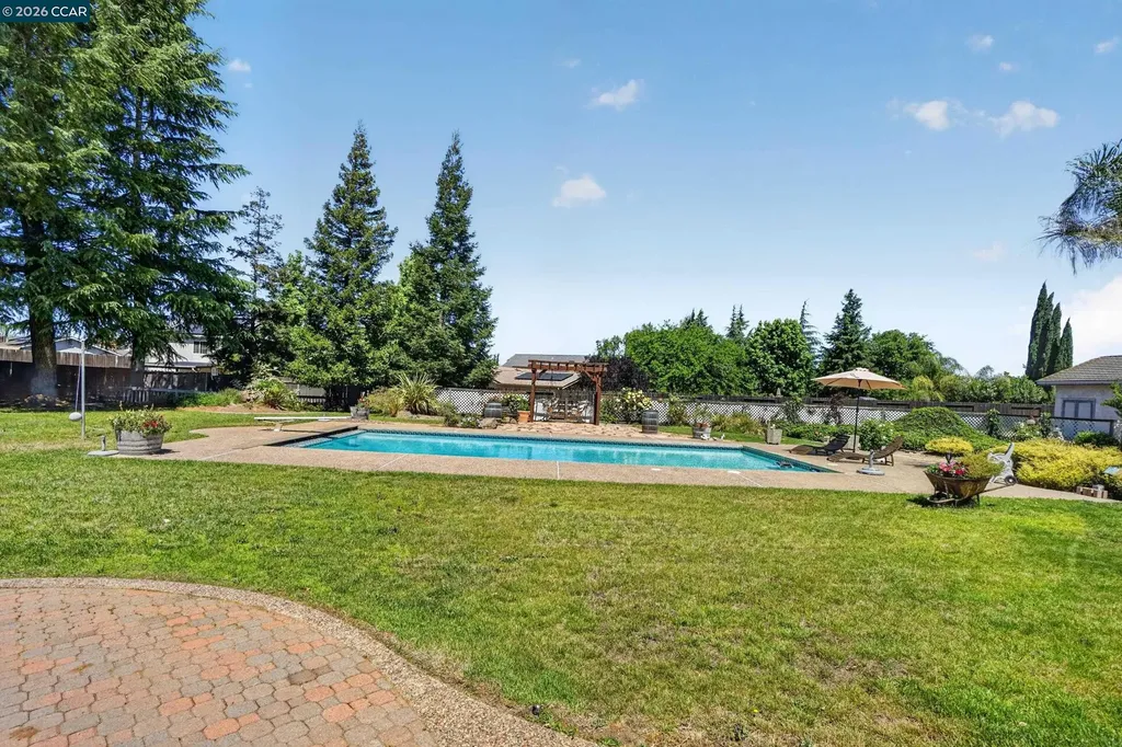 139 Loren Lane Oakley CA 94561