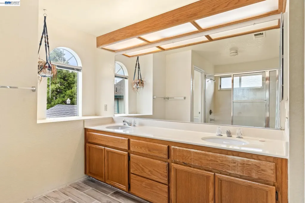 104 Bridgeview Court Crockett CA 94525