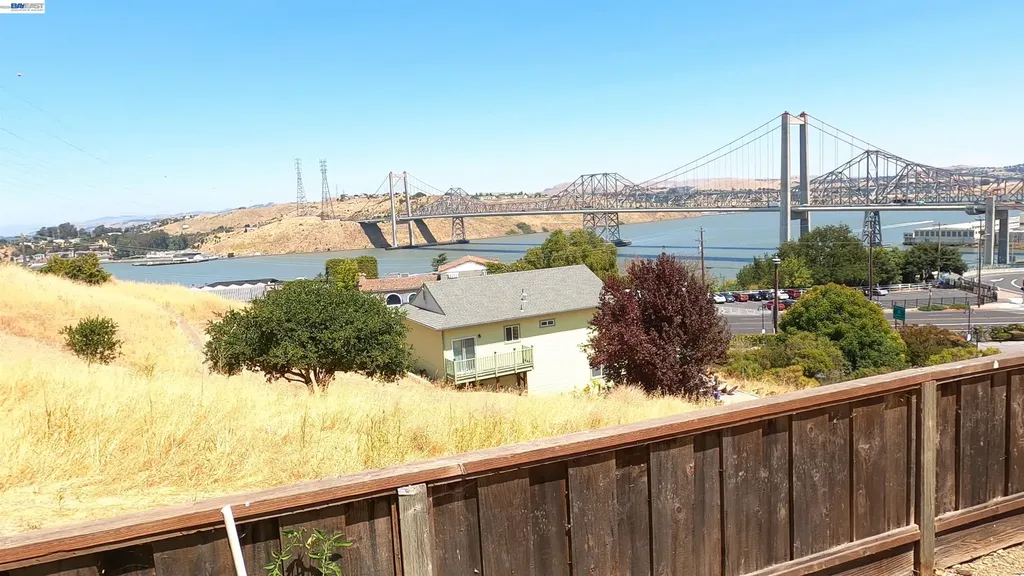 104 Bridgeview Court Crockett CA 94525