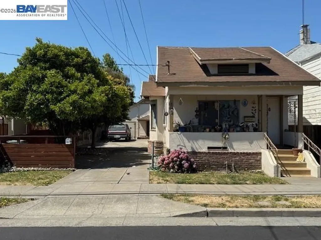 3208 Washington Street Alameda CA 94501