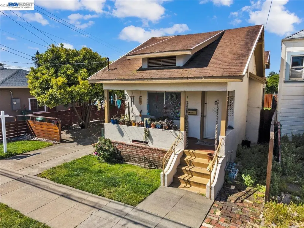 3208 Washington Street Alameda CA 94501