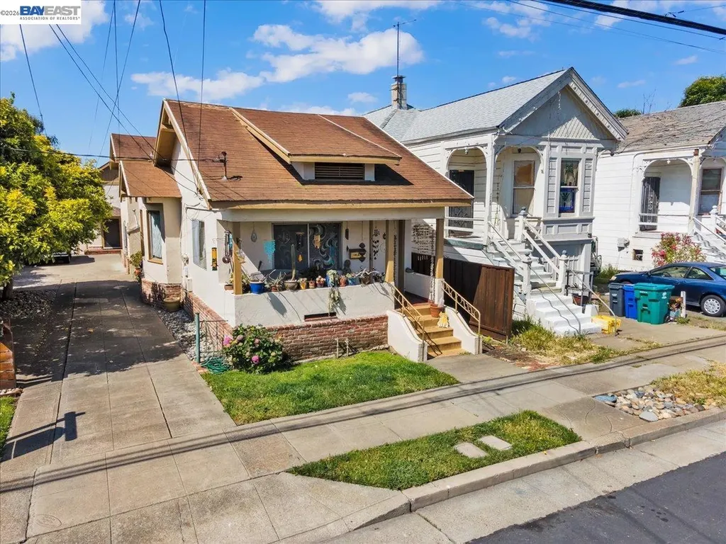 3208 Washington Street Alameda CA 94501