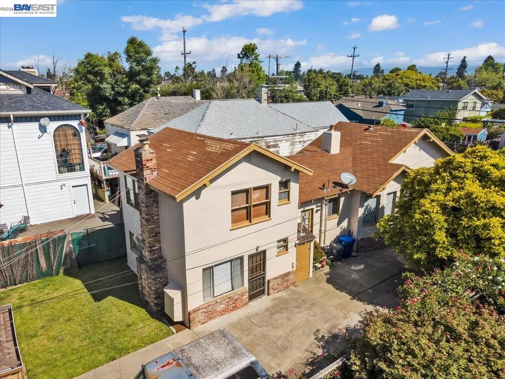 3208 Washington Street Alameda CA 94501