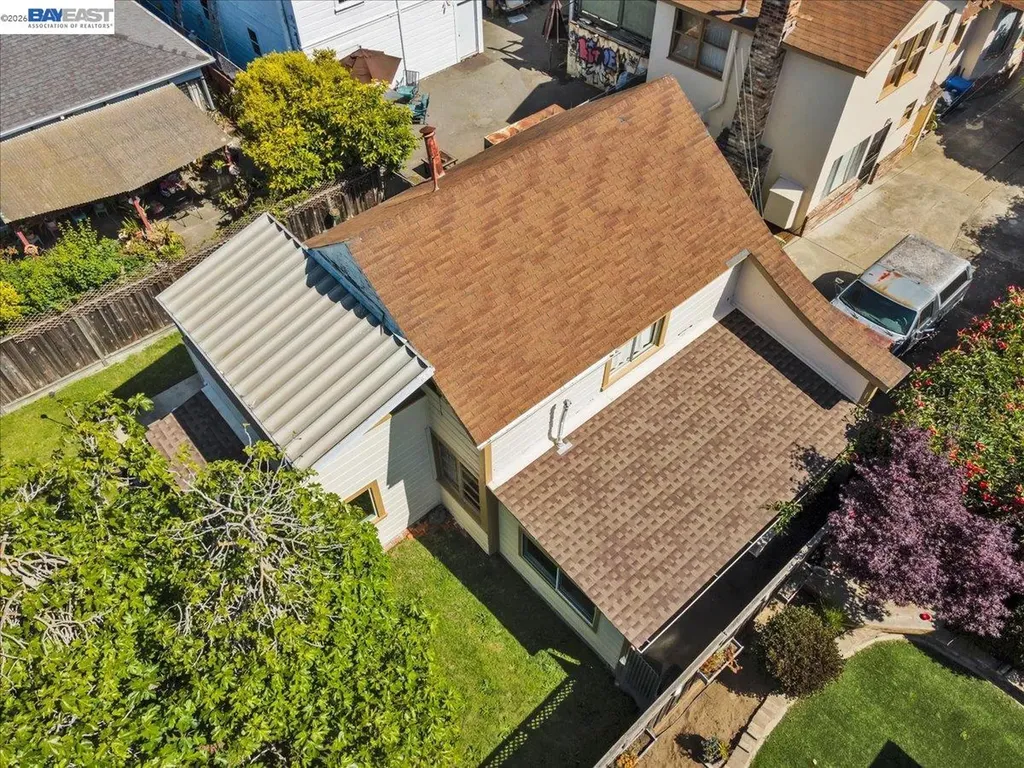 3208 Washington Street Alameda CA 94501