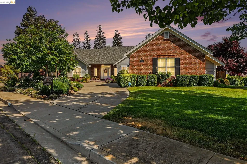 131 Loren Lane Oakley CA 94561