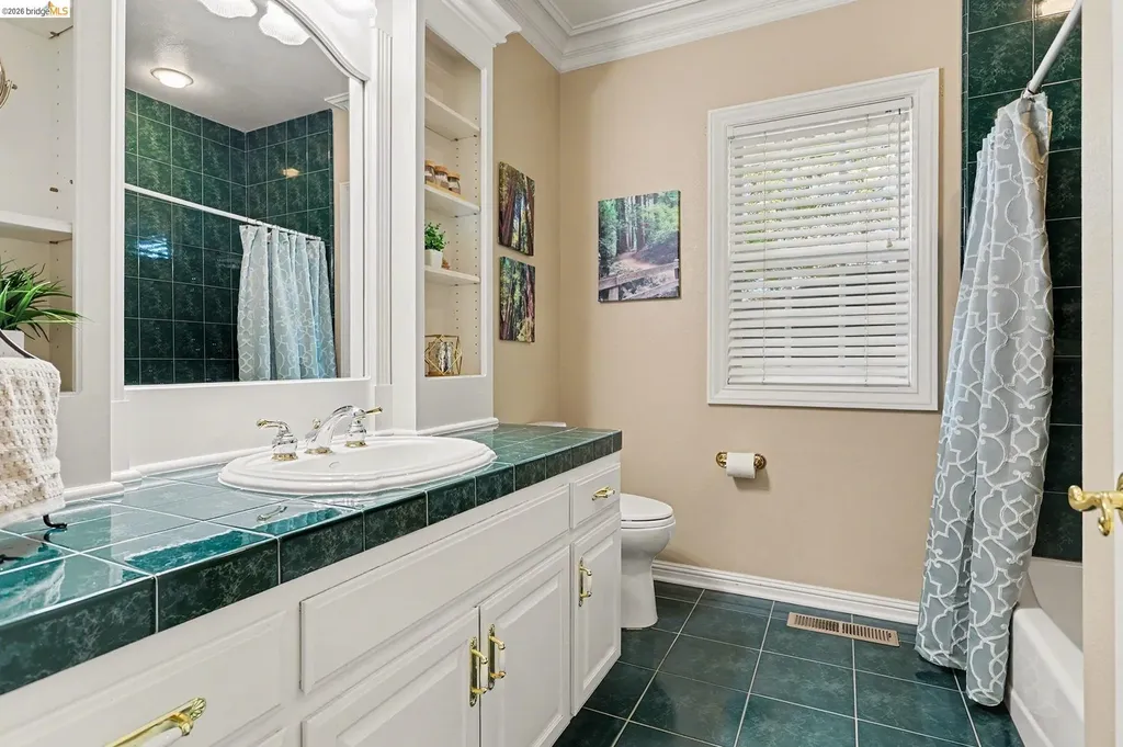 131 Loren Lane Oakley CA 94561