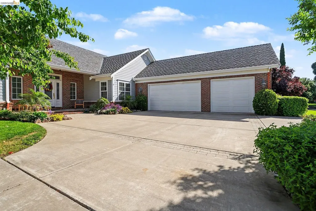 131 Loren Lane Oakley CA 94561