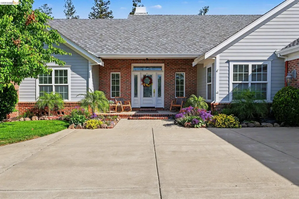 131 Loren Lane Oakley CA 94561