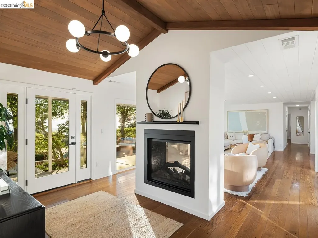 12700 Skyline Boulevard Oakland CA 94619