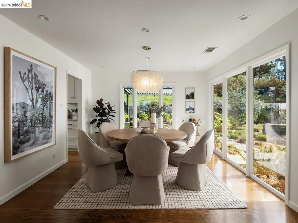12700 Skyline Boulevard Oakland CA 94619