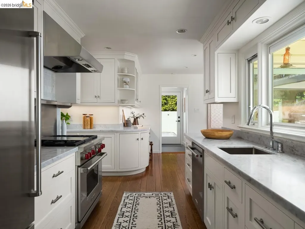 12700 Skyline Boulevard Oakland CA 94619
