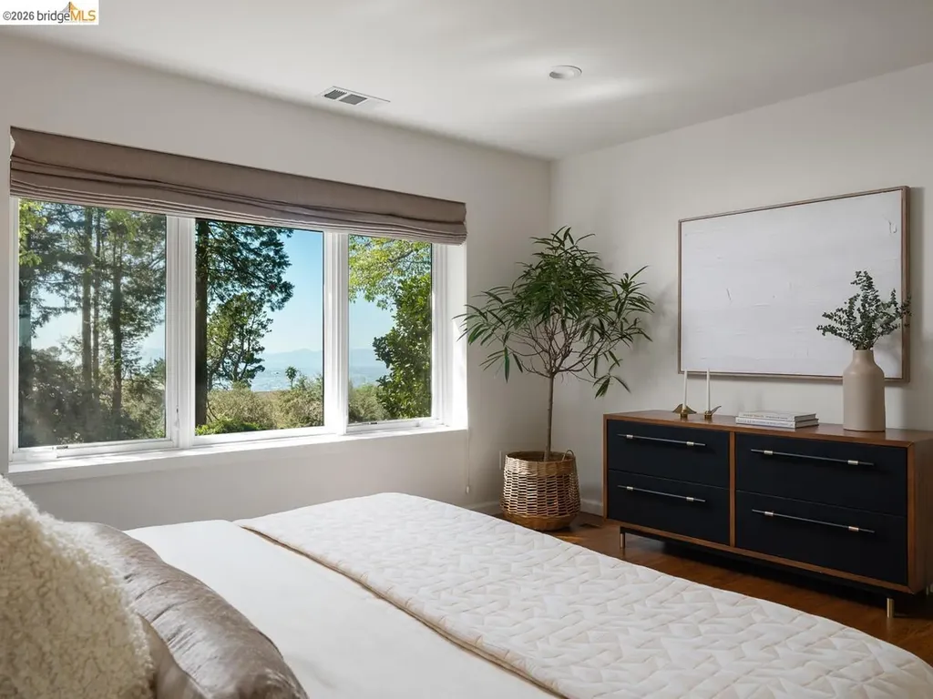 12700 Skyline Boulevard Oakland CA 94619