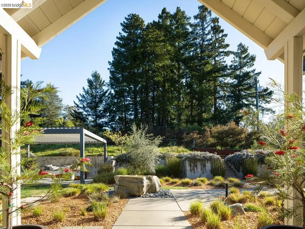 12700 Skyline Boulevard Oakland CA 94619