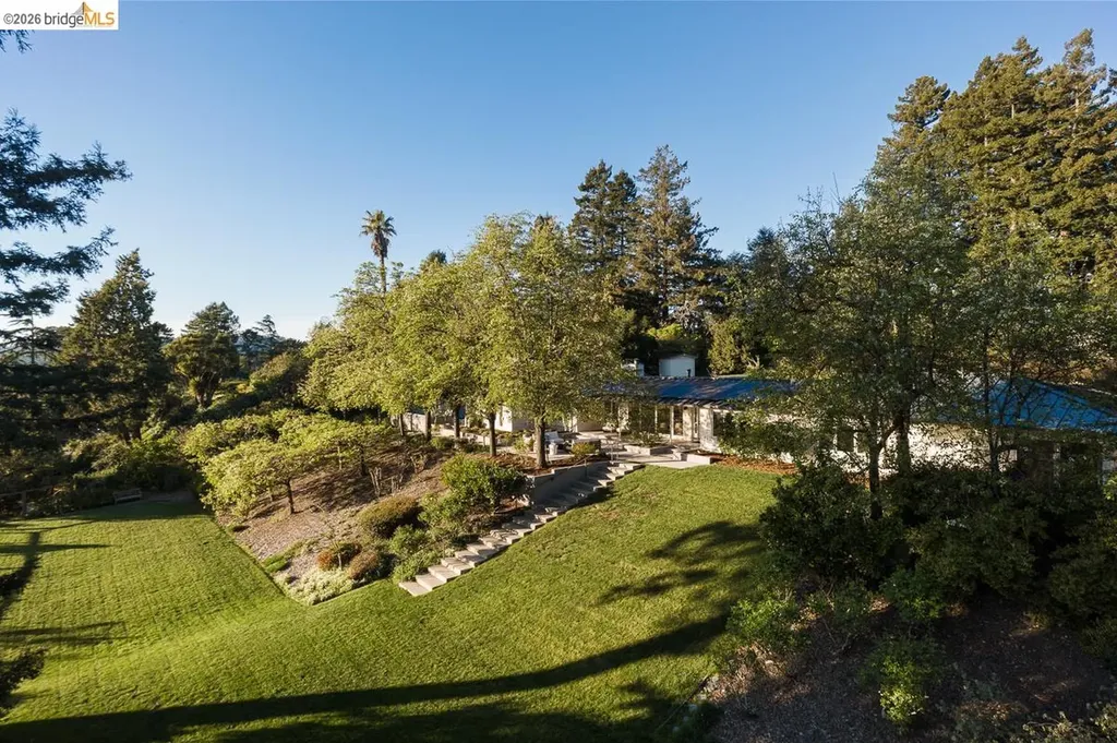 12700 Skyline Boulevard Oakland CA 94619