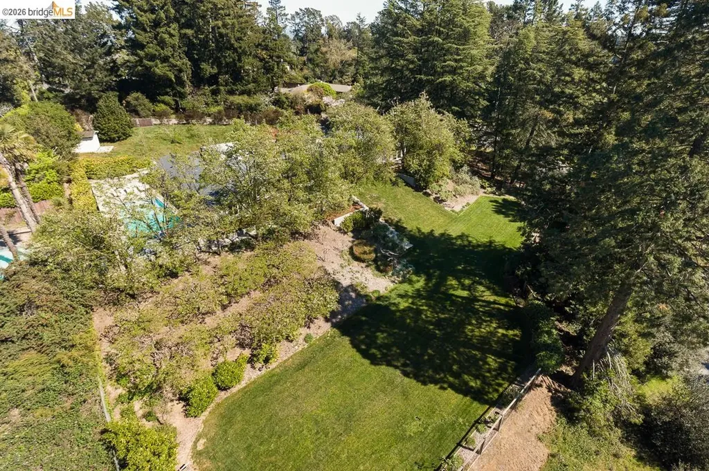 12700 Skyline Boulevard Oakland CA 94619