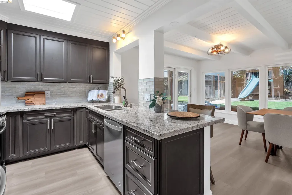 4352 Gem Avenue Castro Valley CA 94546