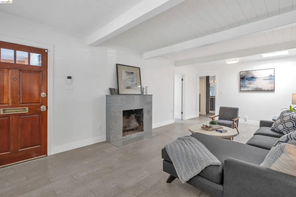 4352 Gem Avenue Castro Valley CA 94546