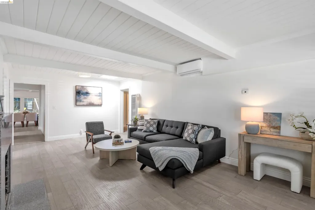 4352 Gem Avenue Castro Valley CA 94546