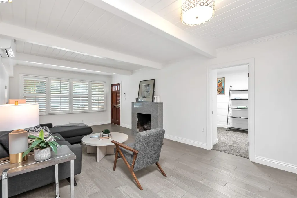 4352 Gem Avenue Castro Valley CA 94546