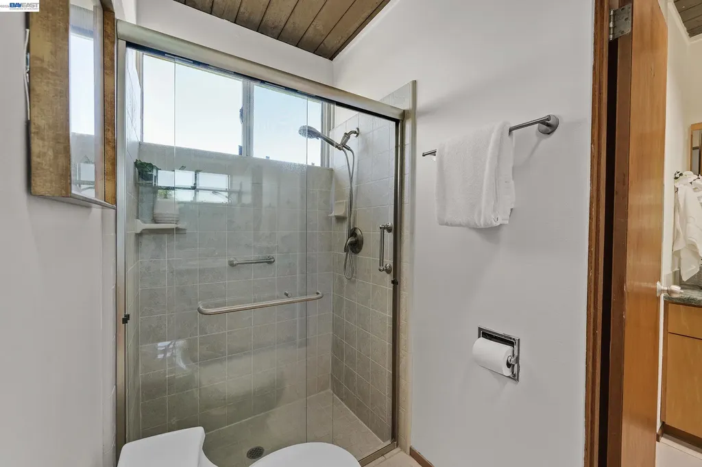 5354 Greenridge Road Castro Valley CA 94552