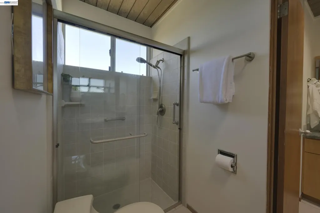 5354 Greenridge Road Castro Valley CA 94552