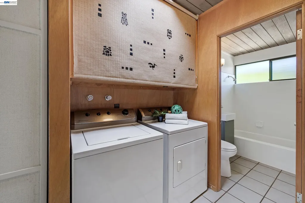 5354 Greenridge Road Castro Valley CA 94552