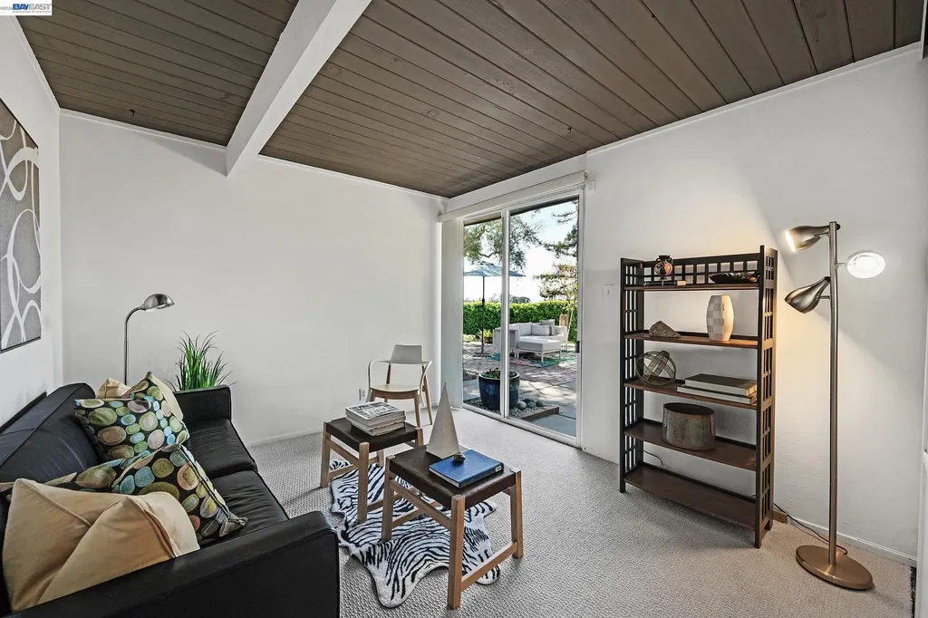 5354 Greenridge Road Castro Valley CA 94552