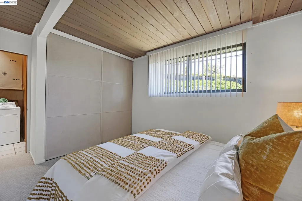 5354 Greenridge Road Castro Valley CA 94552